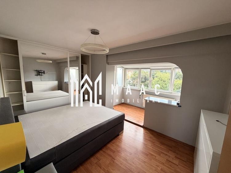 Apartament cu 3 camere decomandat, mobilat în Lazaret
