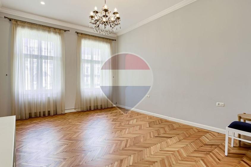 Birou, de 55 mp, în Ultracentral