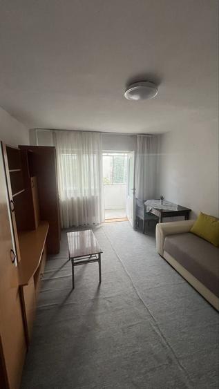 Apartament cu 2 camere decomandat în Aradului