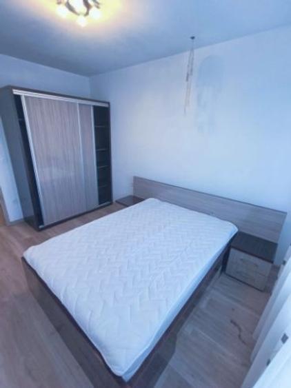 Apartament cu 2 camere semidecomandat în Tractorul - 7