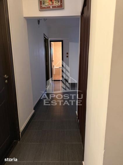 Apartament cu 3 camere decomandat în Soarelui
