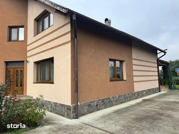 Casa superba spatioasa intr-o zona linistiota aproape de oras - 10