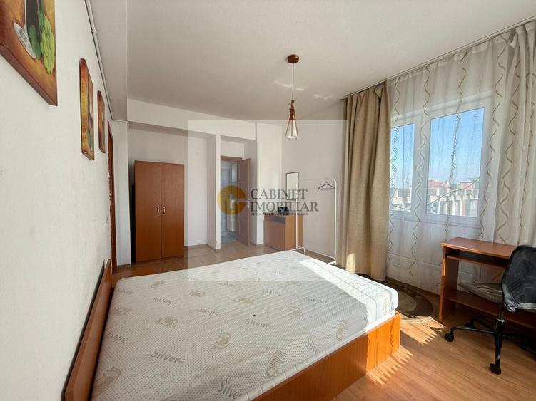 Apartament cu 2 camere semidecomandat, mobilat în Romană