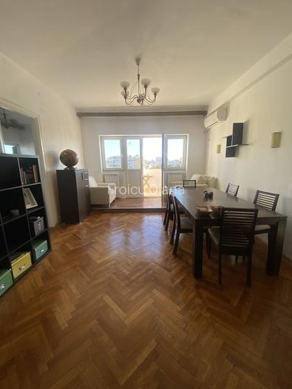 Inchisriez camera in aprtament Piata Romana