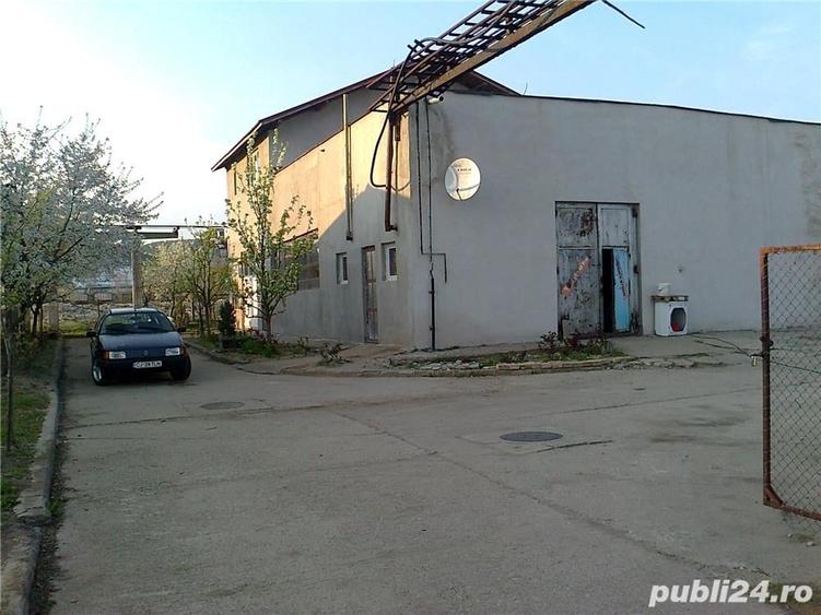 Spațiu comercial, de 2,500 mp, în Central