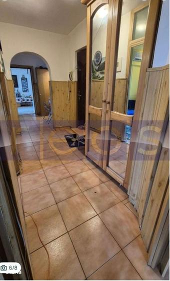 Apartament cu 4 camere semidecomandat în Crângași