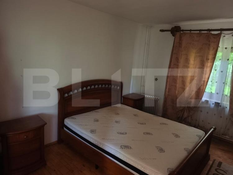 Casă individuală cu 8 camere cu Teren 1756 Mp în Câmpulung Moldovenesc
