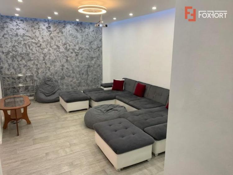 Casă individuală cu 6 camere cu Canalizare în Dâmbovița