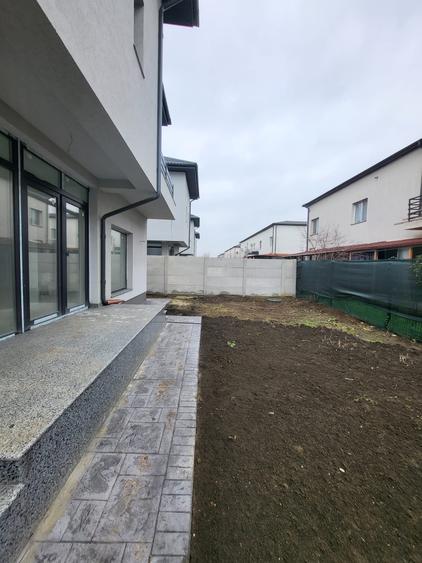 Casă individuală cu 5 camere cu Teren 373 Mp în Tunari