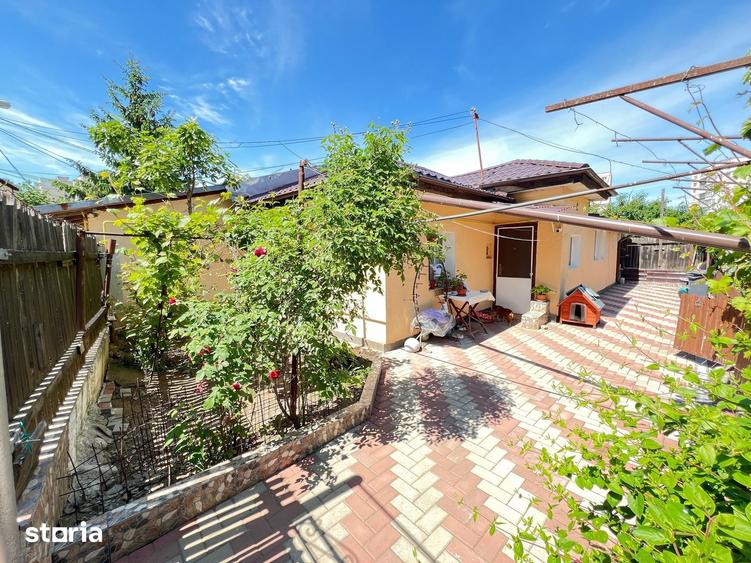 Casă cu 2 camere cu Teren 391 Mp în Vest