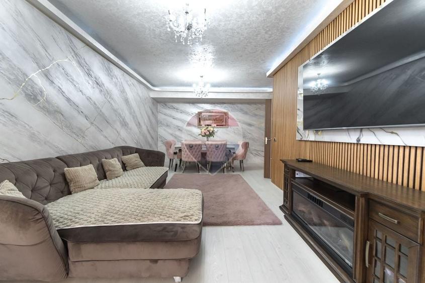 Apartament cu 2 camere decomandat, mobilat în Tractorul