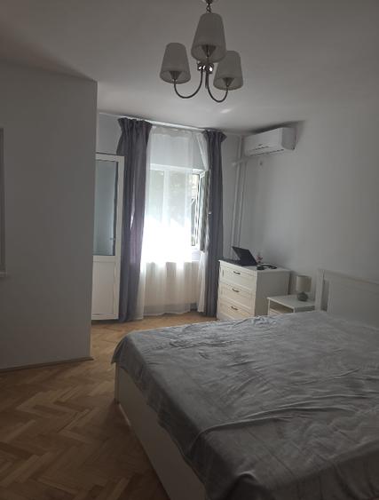 Garsonieră decomandată în Drumul Sării
