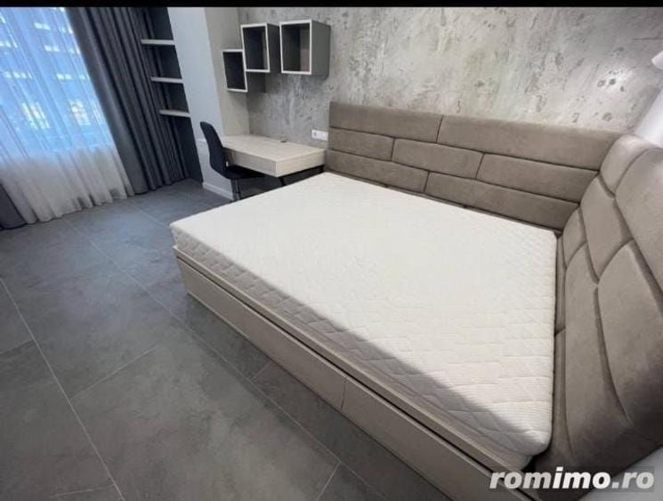 Garsonieră decomandată în 13 Septembrie