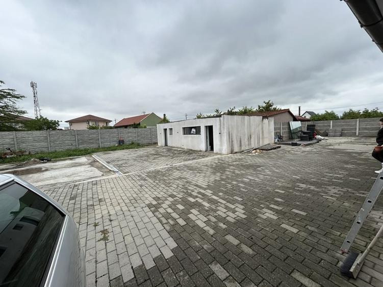Casă cu 3 camere în Săcălaz