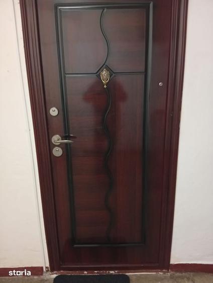 Apartament cu 2 camere decomandat în Intim