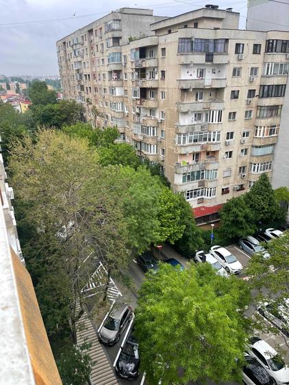 Particular vand apartament 3 camere, 7/8, zona Petre Ispirescu - 15