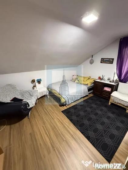 Casă cu 7 camere cu Teren 730 Mp în Timișu de Jos