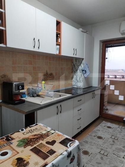 Apartament cu 3 camere decomandat, mobilat în Aurel Vlaicu