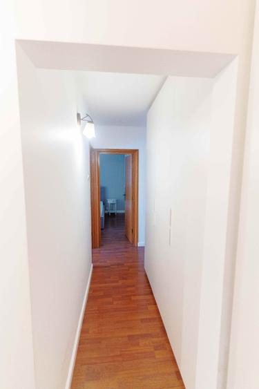 Apartament cu 4 camere în Drumul Taberei
