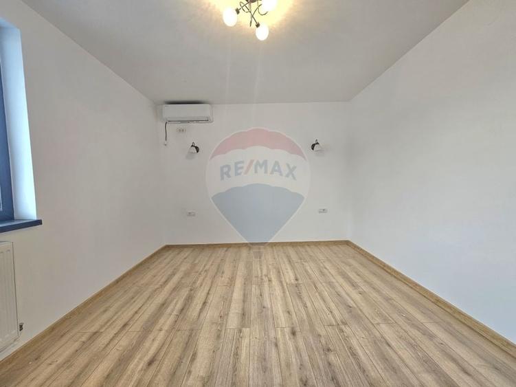 Apartament cu 3 camere de vanzare Ovidiu Constanta parcare inclusa - 5