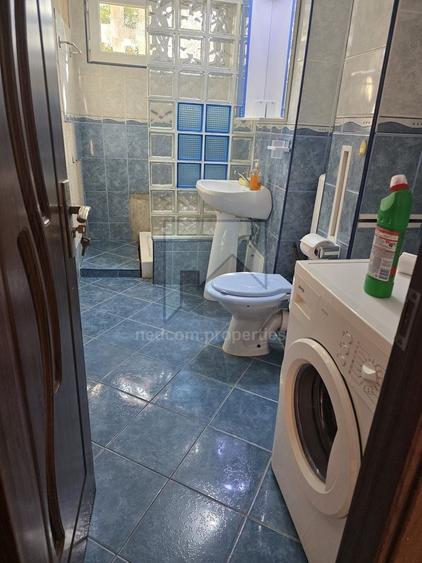 Apartament cu 3 camere semidecomandat, mobilat în Berceni