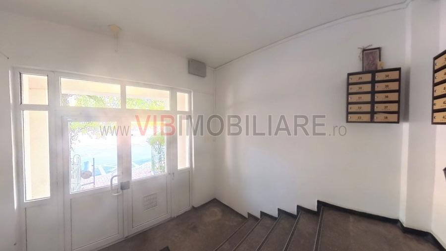 Apartament cu 2 camere decomandat, mobilat în Decebal