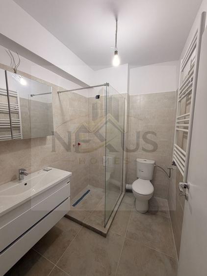 Apartament cu 3 camere decomandat în Metalurgiei