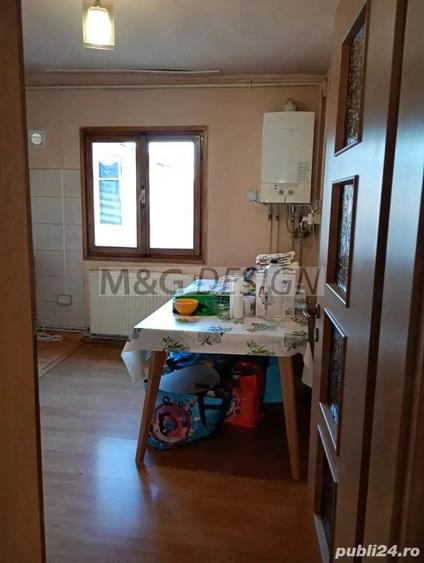 Apartament cu 3 camere decomandat în Bucovina