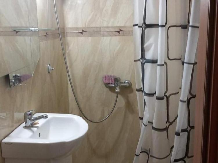 Garsonieră decomandată, mobilată în Sala Palatului