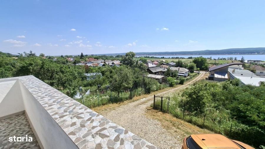 Casă cu 4 camere în Rogojina