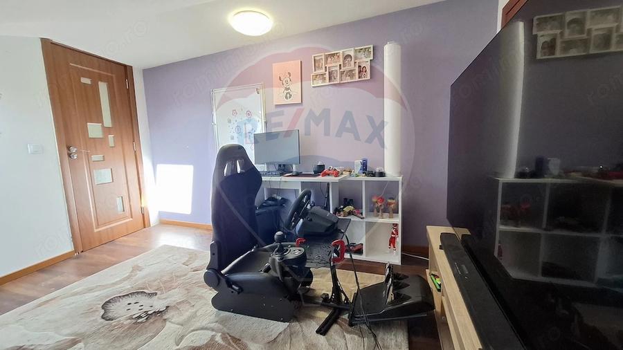Casă cu 5 camere cu Teren 20 Mp în Central