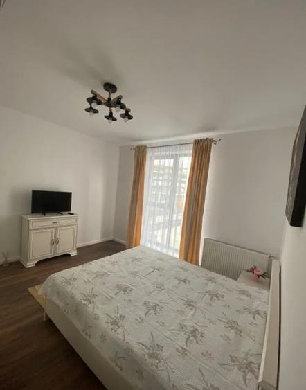 Apartament cu 2 camere decomandat, mobilat în Tomis Nord