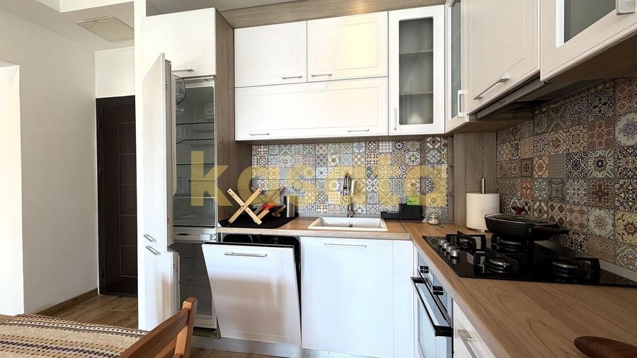 Apartament cu 2 camere semidecomandat, mobilat în Ștefăneștii de Jos