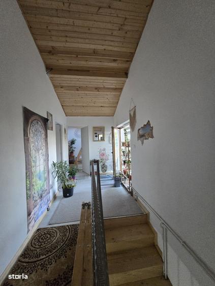 Casă cu 4 camere în Bughea de Sus