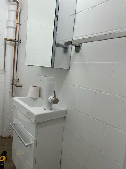 Inchiez apartament 2 camere decomandat zona Piata Muncii, parter de casa la curt - 8