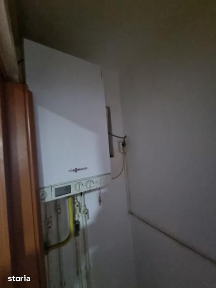 Apartament cu 3 camere decomandat în Poarta 6