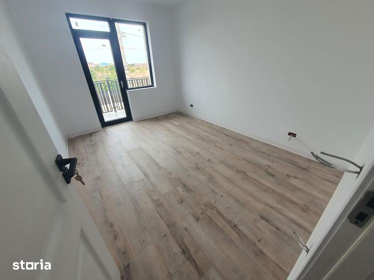 Casă cu 3 camere cu Teren 300 Mp în Central