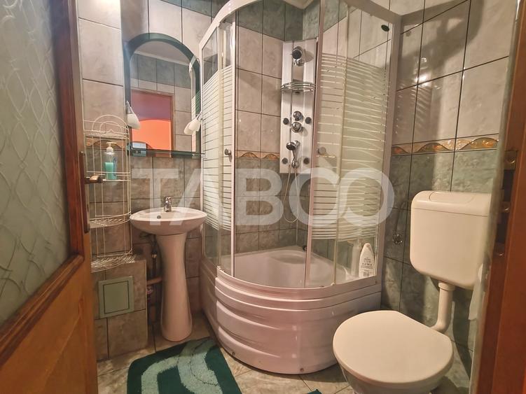 Apartament cu 4 camere decomandat, mobilat în Turnișor