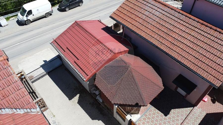 Casă individuală cu 4 camere cu Teren 195 Mp în Sălicea