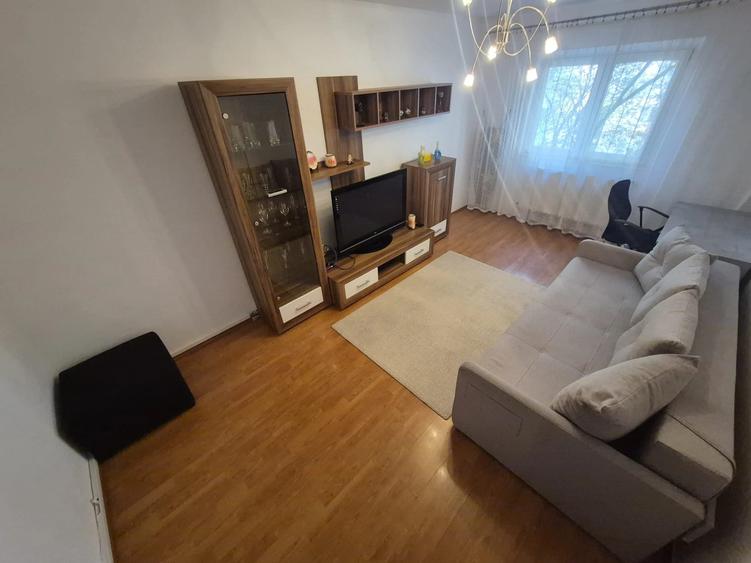 Apartament cu 3 camere în Nicolina