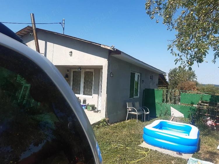 Casă cu 2 camere cu Teren 5 Mp în Zegujani
