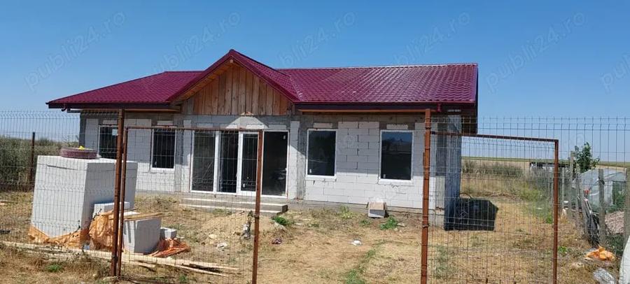 Casă cu 4 camere cu Teren 1000 Mp în Moșneni