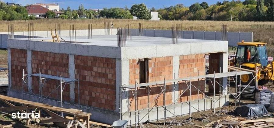 Casă cu 4 camere cu Teren 140 Mp în Balotești