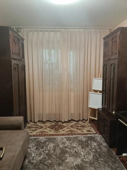 Garsonieră decomandată în Bucium
