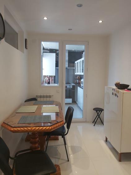 Apartament cu 2 camere decomandat în City Park Mall