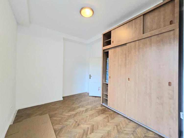 Apartament cu 6 camere nedecomandat, mobilat în Moșilor