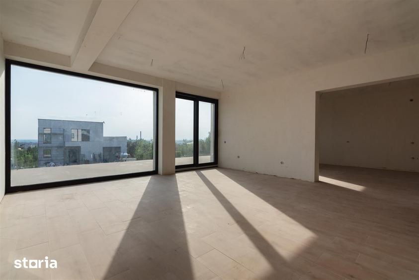 Casă cu 4 camere cu Teren 700 Mp în Oncea