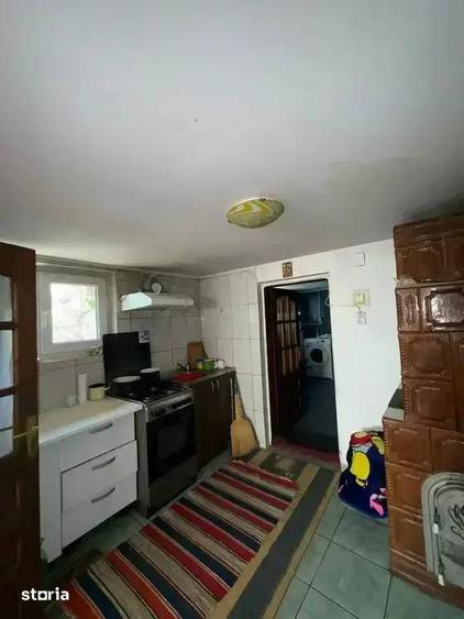 Casă cu 5 camere cu Canalizare în Ion Roată