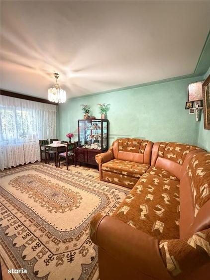 Apartament cu 2 camere decomandat în Nicolina