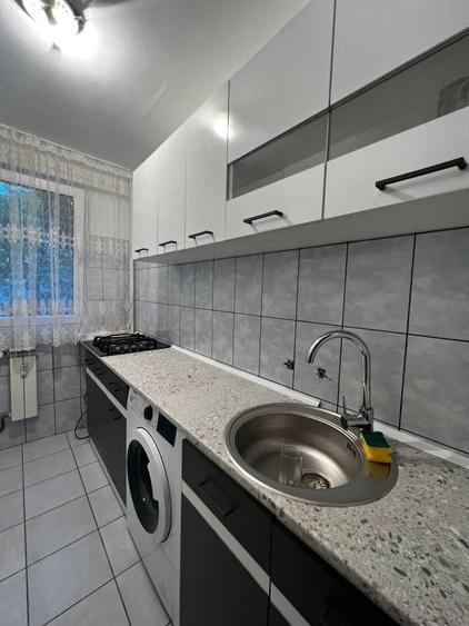 Apartament cu 2 camere semidecomandat în Eroii Revoluției